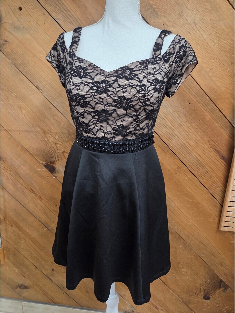 Honey & Rosie Dress Medium Black Lace Fit & Flare Witchy Old Money Quiet Luxury